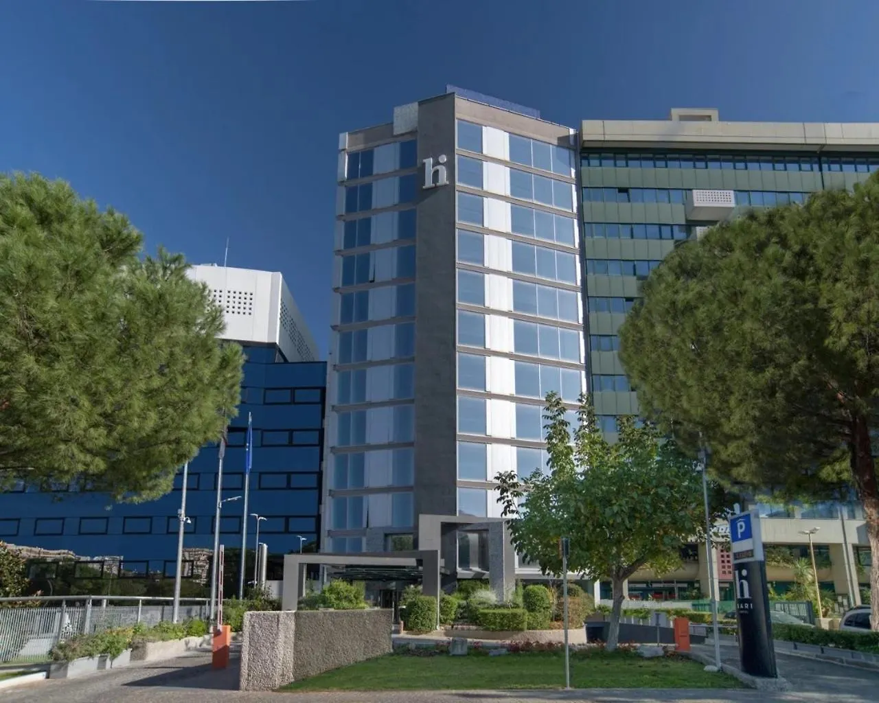 4 Hotel 4 Stelle vicino a San Nicola Bari: Guida Pratica