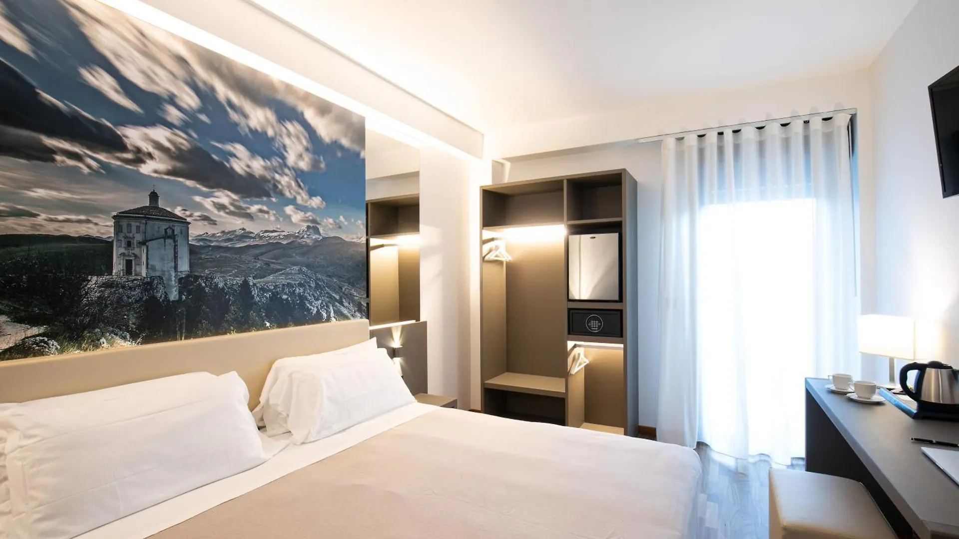 Soggiornare a L'Aquila: 4 Hotel Centrali a Confronto